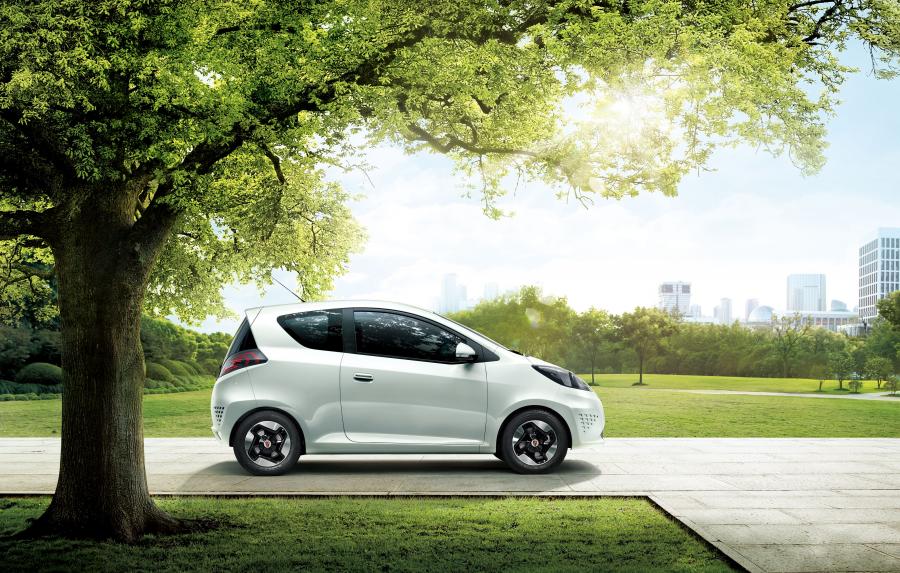  Roewe E50 EV (EP11) 2012 года  (фото 3 из 4)